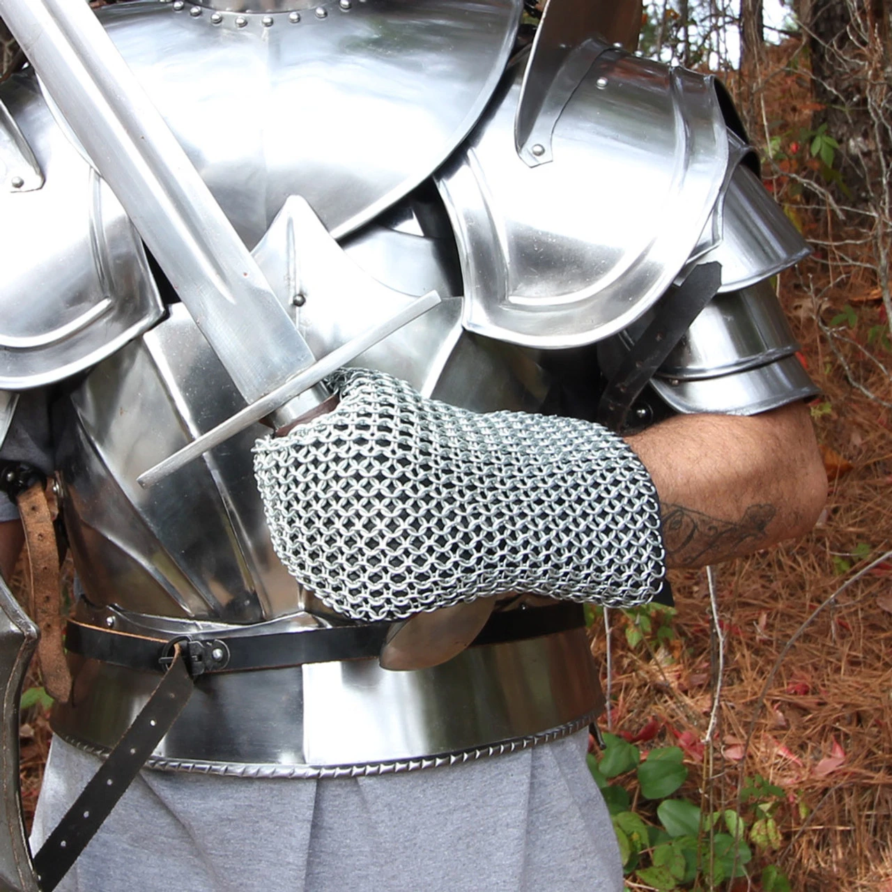 Padded 16g Functional Chainmail Battle Mittens 1 Padded 16g Functional Chainmail Battle Mittens