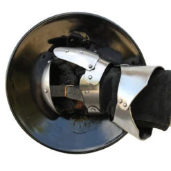 Swashbucklers Rudimentary Buckler Shield 7 Swashbucklers Rudimentary Buckler Shield -Daggers Store IN2132P16 88952.1564503160