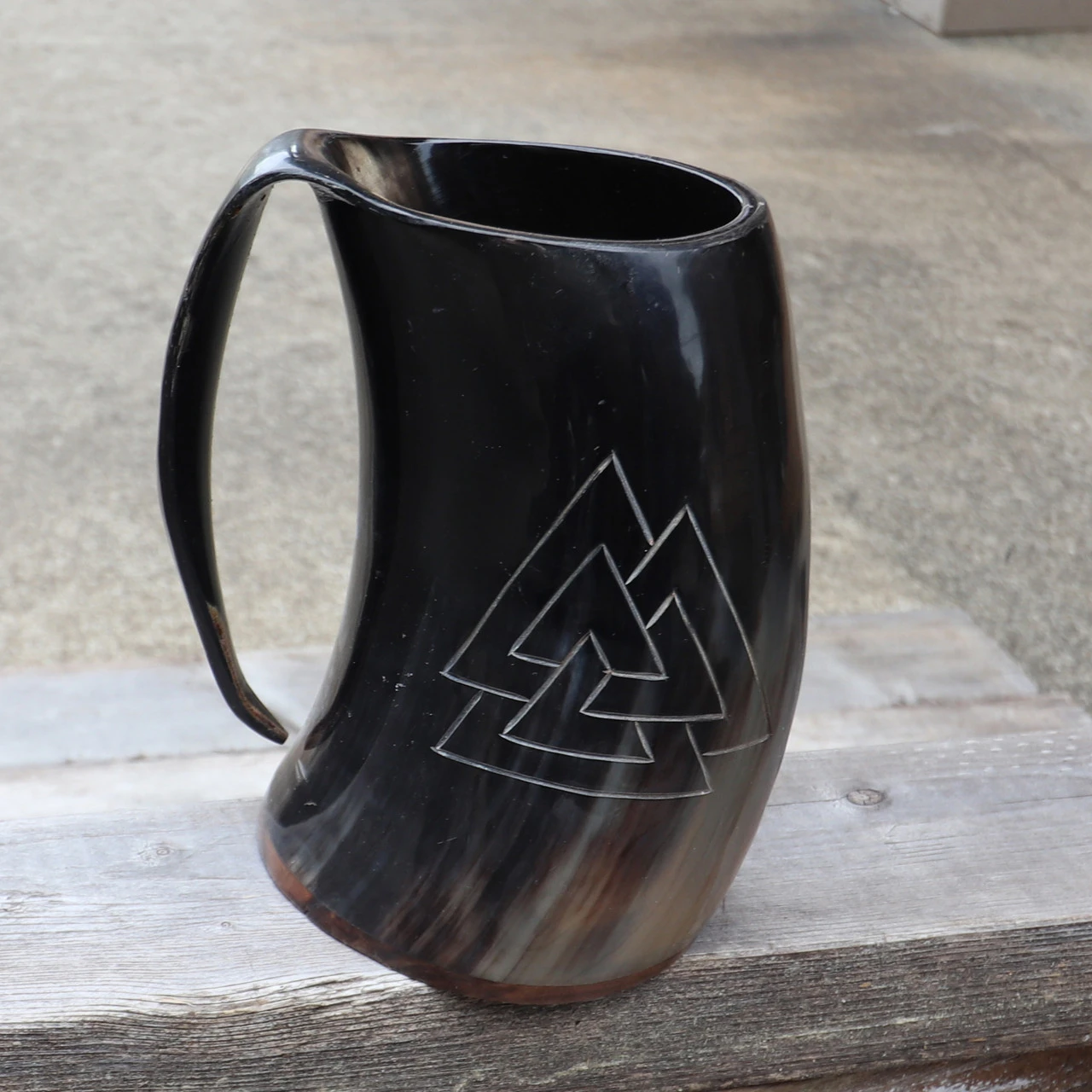 Toast To The Fallen Valknut Engraved Drinking Horn Mug 2 Toast To The Fallen Valknut Engraved Drinking Horn Mug - Image 2
