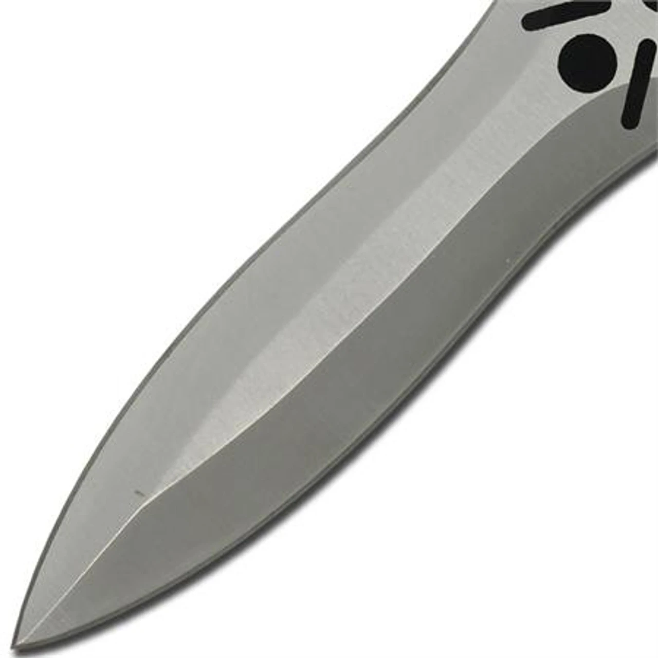 Assassins Creed Brotherhood Dozen Throwing Knives 3 Assassins Creed Brotherhood Dozen Throwing Knives - Image 3