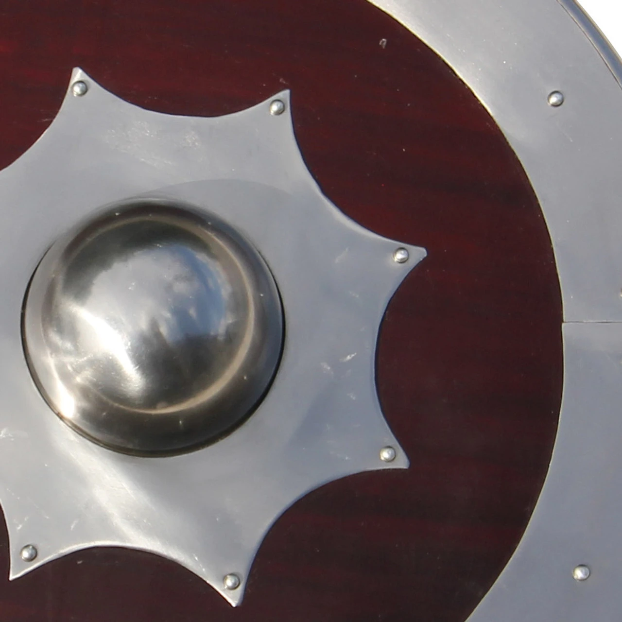 Armored Norse Land Scandinavian Round Shield 2 Armored Norse Land Scandinavian Round Shield - Image 2